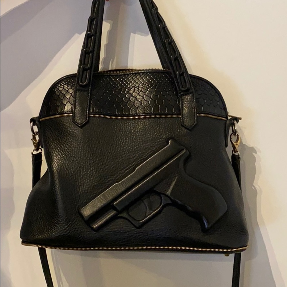 Vlieger and Vandam Gun purse